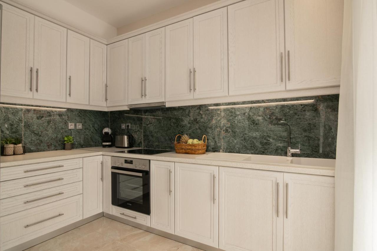 Emyria-two-floor With Roof Terrace Appartement